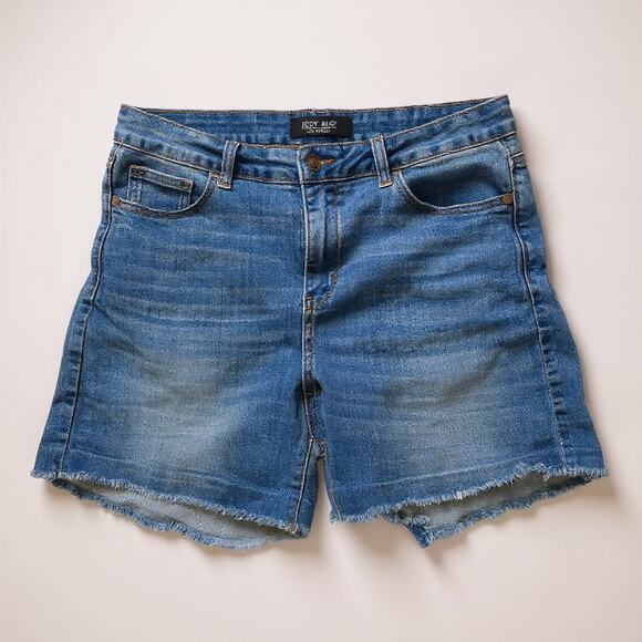 Judy Blue “She Gone” Tummy Control Denim Shorts Size 2XL - Picture 1 of 7